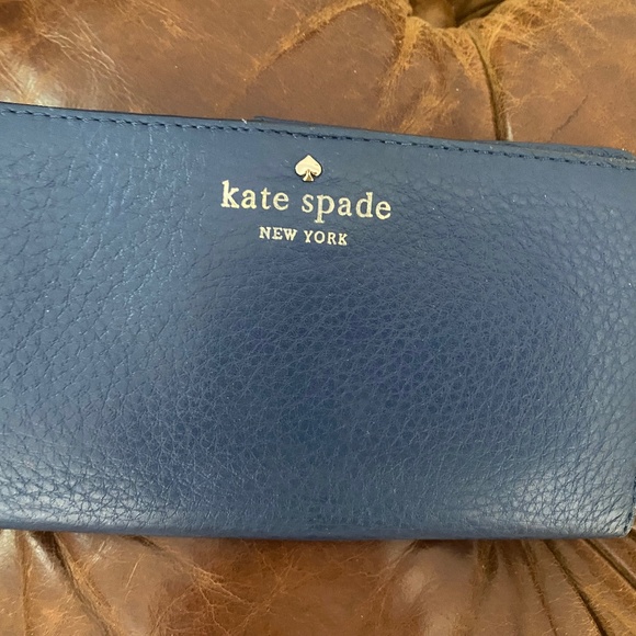 Kate Spade Navy Wallet - Picture 1 of 3